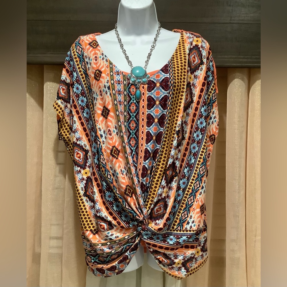 Women’s Top, tank, necklace and earring set.